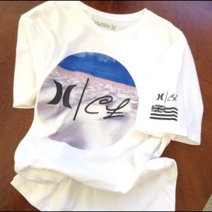 Hurley T shirt